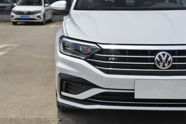 「大众速腾」大众又成功了，从12.98万下探到9.89万，30天狂甩27028辆