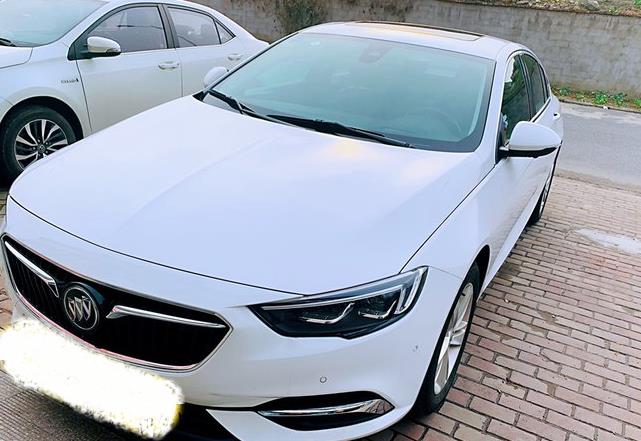 『大众迈腾』跌破13万，买不起迈腾就看它，长4.9米配9AT，喝92号汽油，真厚道