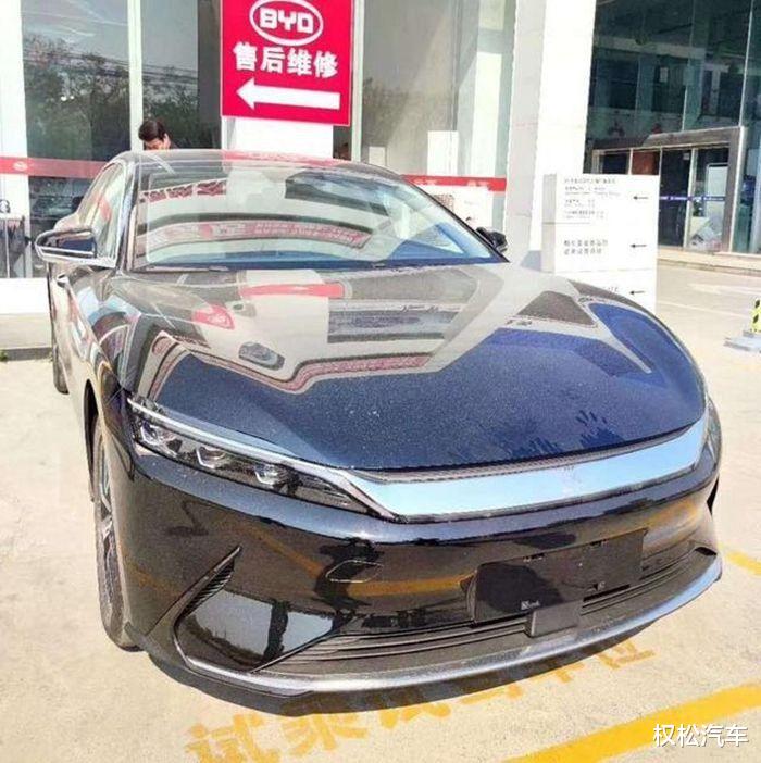 比亚迪汉▲千呼万唤始出来 比亚迪汉开启预售!