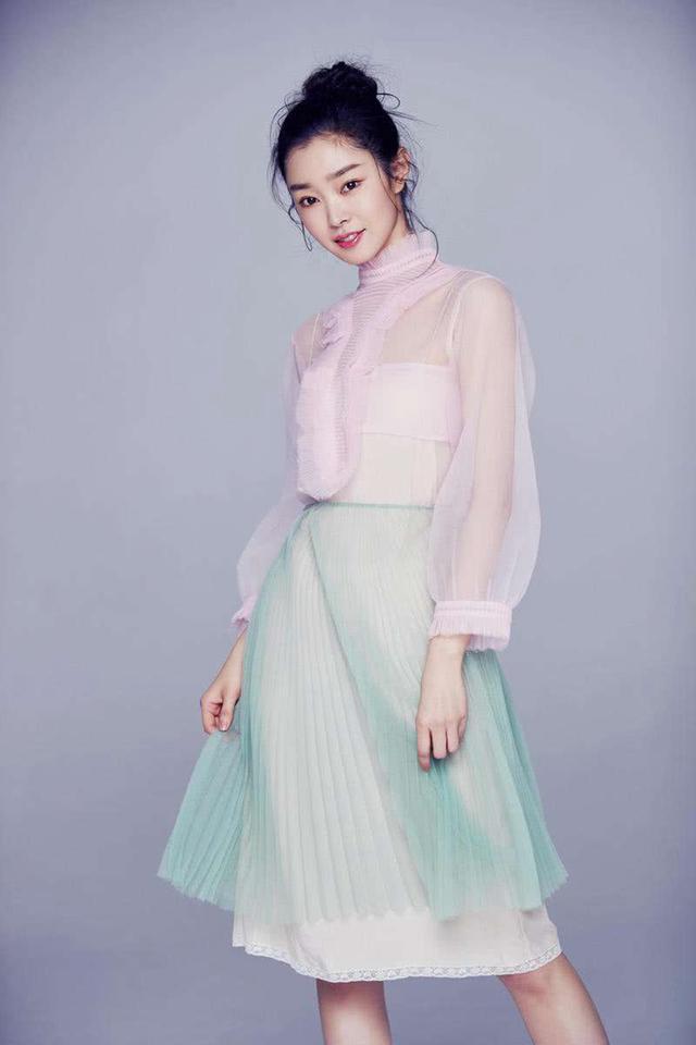 「宋轶」宋轶白到“发光”，说出美白方法很靠谱，比一年敷700张面膜有用