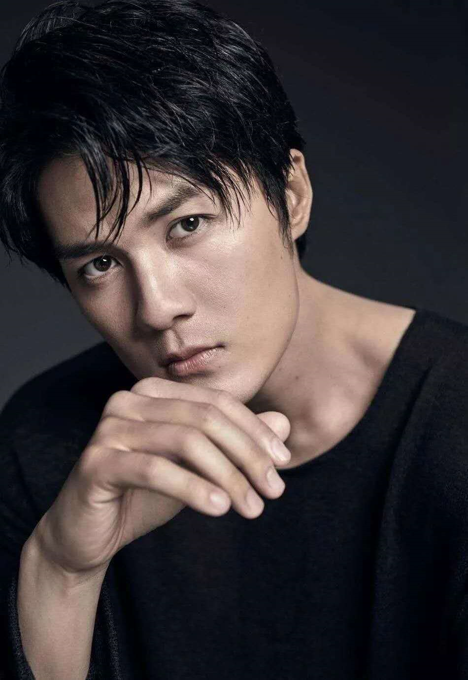 周杰伦|他曾经是万人瞩目的歌星，有机会取代周杰伦，现如今买不起房子？