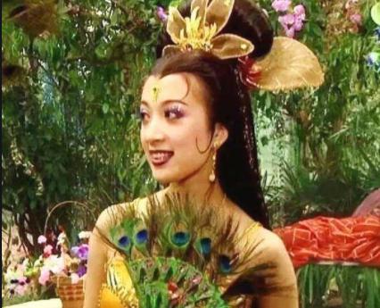 『观音菩萨』灵山第一菩萨是谁?观音见了急忙绕着走,如来见了躬身叫母亲