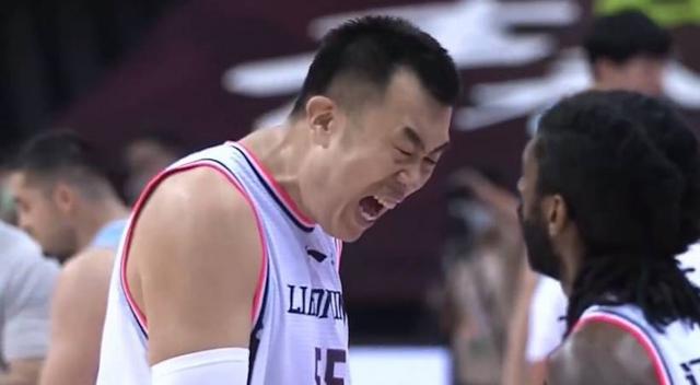 上市公司|辽篮杀入CBA总决赛!周琦6犯离场,韩德君怒吼,郭艾伦做噤声手势