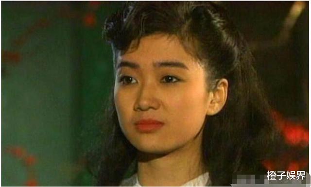 火山|1993年，王玉玲与男友参观火山时坠亡，驾驶员一番回忆\耐人寻味\
