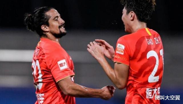 广州恒大|洛国富和高拉特，谁更适合广州恒大？球迷给出答案，且大局已定