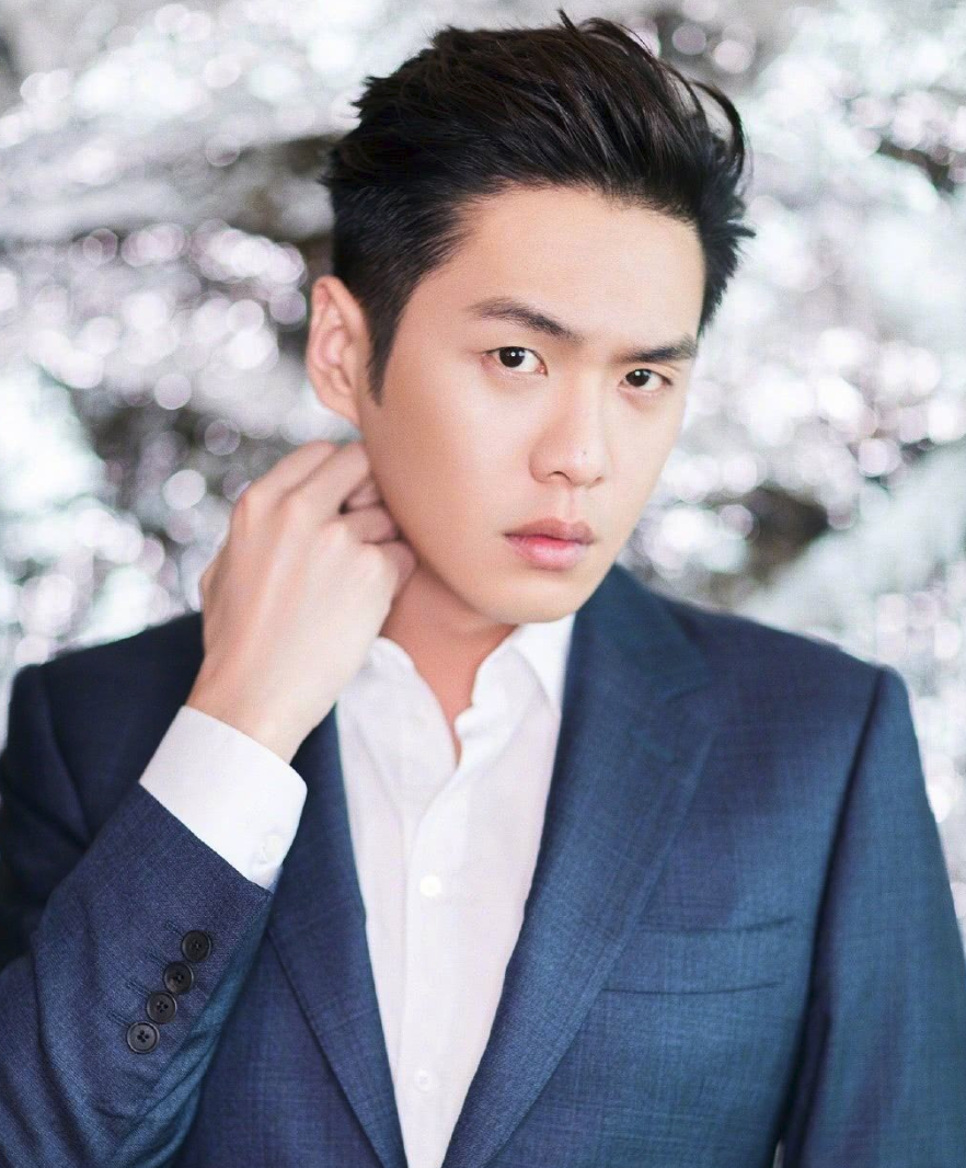 家住北京四合院,却没钱交房租,凭《庆余年》翻身,妻子是大明星