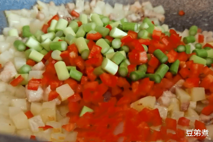 「土豆」5月宁可不吃肉也要吃它，做法简单，好吃入味不油腻，家人爱吃