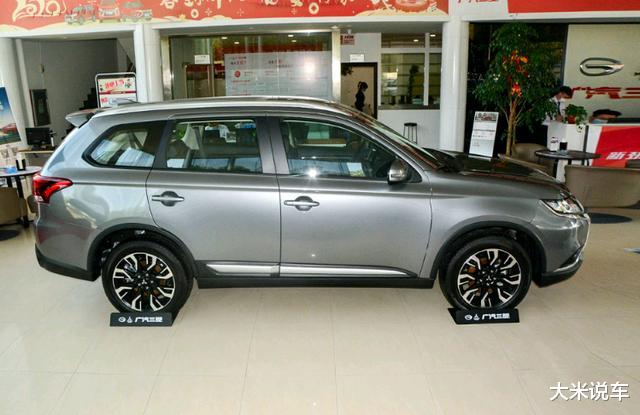 三菱欧蓝德|真正日系实力7座SUV，仅售15万，四轮独悬，销量大涨84960辆