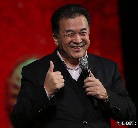 黄宏|24次荣登春晚的黄宏，“瞒”了31年的演员老婆，原来我们都熟悉