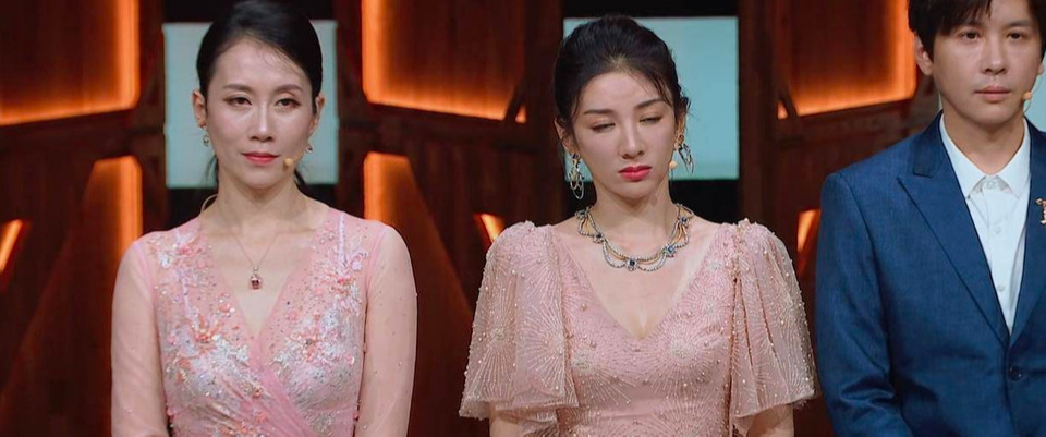 黄奕|43岁的黄奕靠综艺节目翻身？公鸭嗓，没有灵气的脸蛋，能撑多久