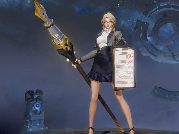 孙膑|雅典娜教师皮肤曝光！你们只顾着看学生装的孙膑曜，有谁注意到后面的女英雄