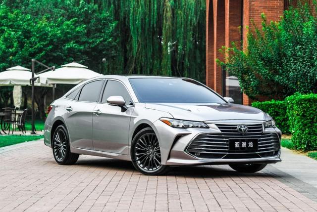 亚洲龙|丰田亚洲龙:我好难挺,降了1.5万了,跌不动了