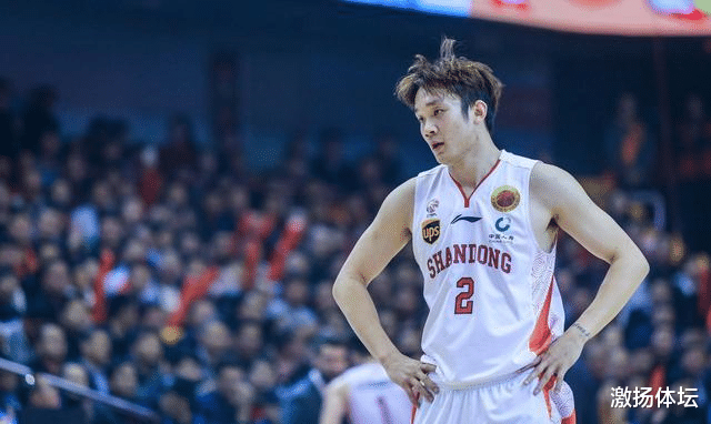 曹燕华■山东男篮集结，16人归队不见张庆鹏，丁彦雨航与巩晓彬聊了什么？