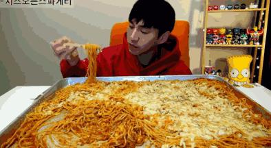 『』“吃播”男子半年狂吃肉,在直播前去世!喜欢看吃播的人什么心理