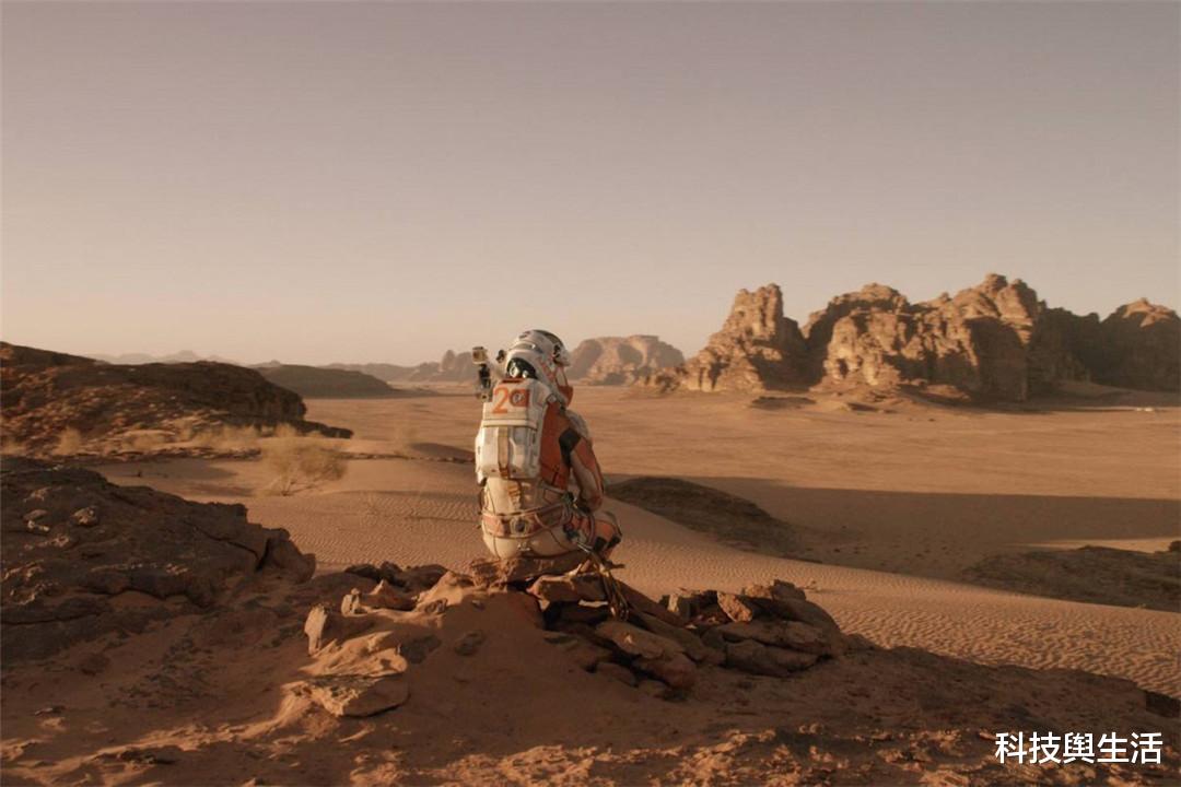 火星探测器|火星发现神秘人影，要对探测器“下手”了，人类影响了它们生存？