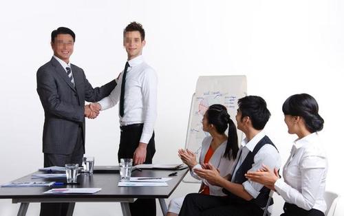 『』想要升职加薪,先引起领导的关注,这5种方法对你有用