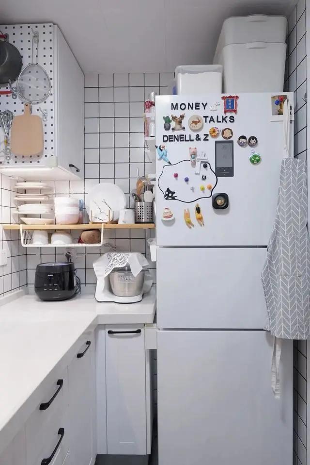 「」冰箱摆在厨房的参考
