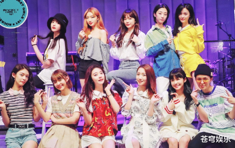 火箭少女101■火箭少女101再发单曲，海报中孟美岐吴宣仪位置显眼，但都不在C位