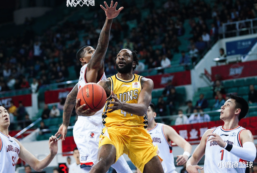 威尔斯|官宣!李春江爱将正式离队,CBA最强组合被拆散