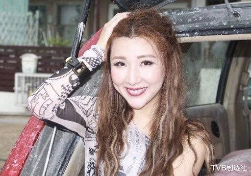 「梅长苏」精灵莉莉新剧上演亲热戏，称献出第一次，男主表示之后约其吃饭