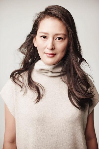 黄澜|《如懿传》美女制片人黄澜,父亲是作家黄亚洲,生二胎离婚未再嫁