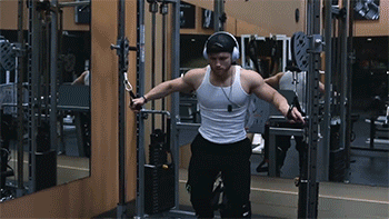 胸肌|想练“事业”线、胸挺？这个上胸动作一定要练