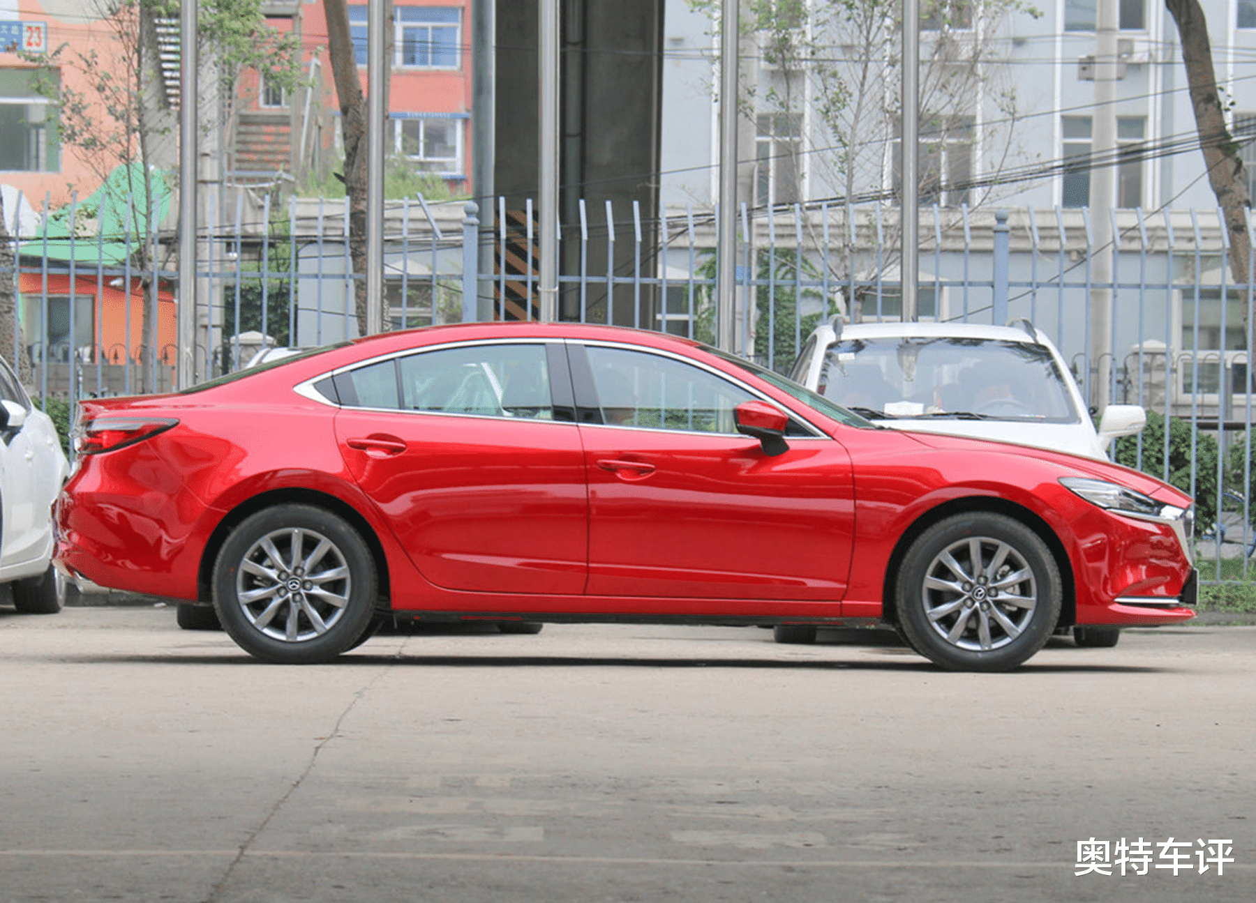 马自达|马自达打响“价格战”，阿特兹降至10万，真的是被市场逼得吗？