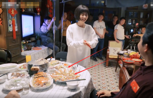 以家人之名|《以家人之名》吃戏是真吃吗？看清桌上菜的保护措施，真相了