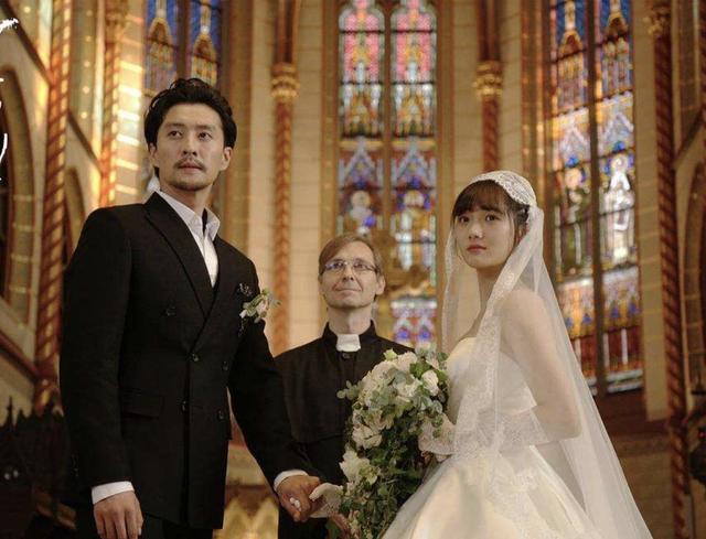 豪门|《喜宝》原著：患癌自杀，离家出走，豪门名媛的悲凉令人窒息