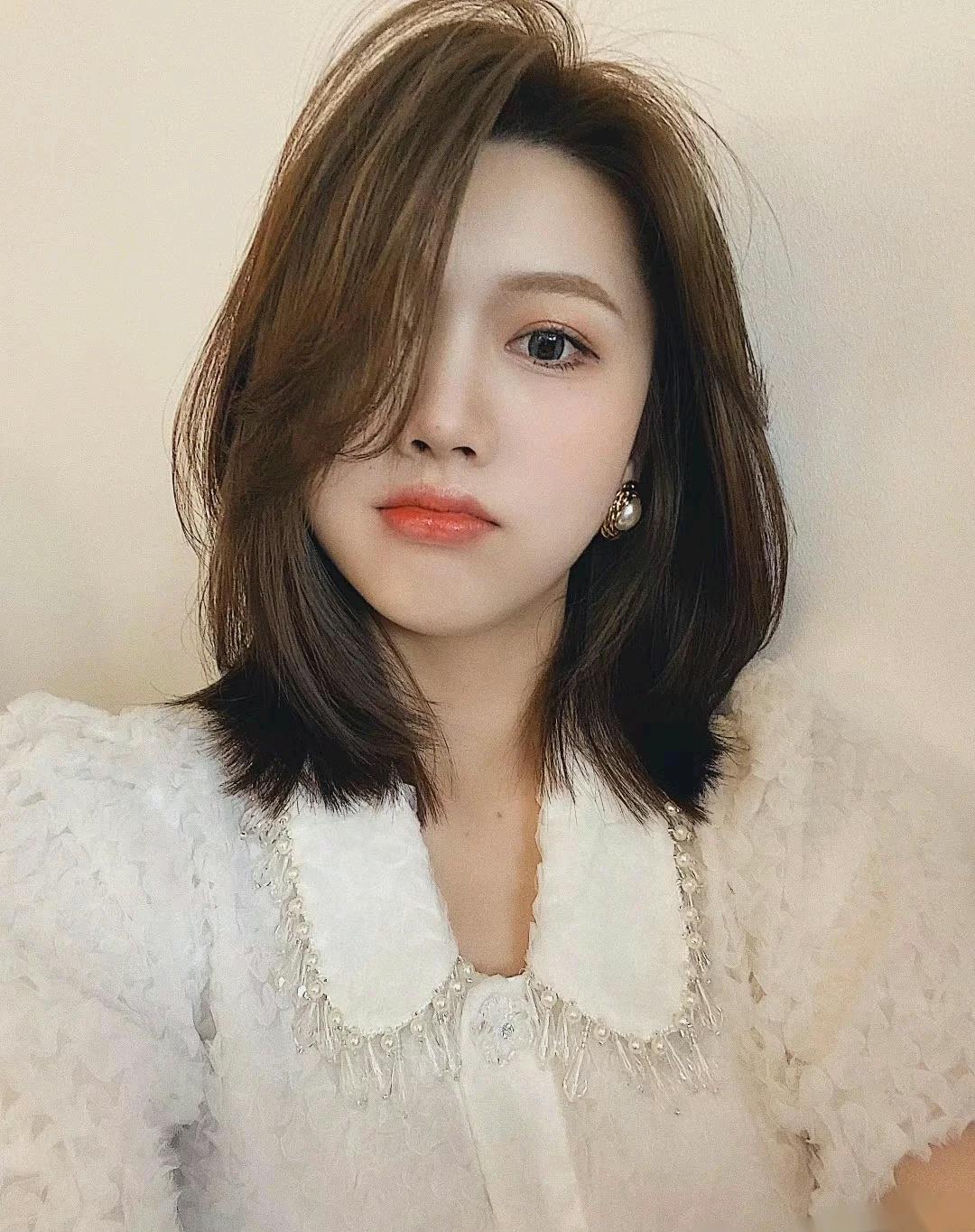 发型|显脸小“发型”排行：初恋头首位，波波头也不错，波浪卷瘦脸气质