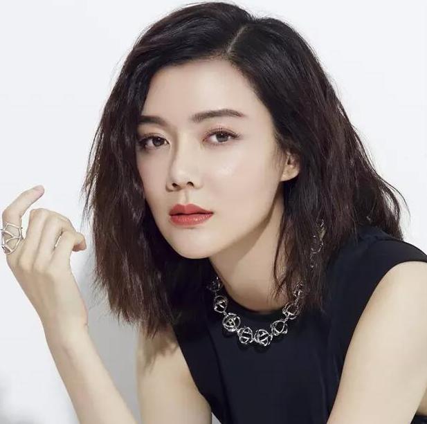 「车晓」?带你看看车晓住的豪宅,如今跟家人住在一起,生活过得十分安逸了