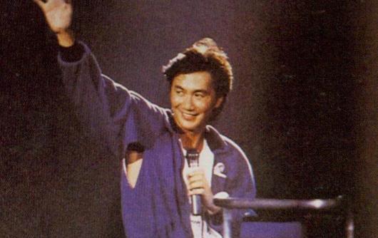 华语乐坛|华语乐坛尴尬现状: 真正会唱歌的很难红, 半桶水却越晃越高