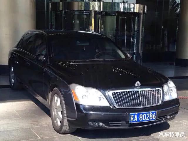 迈巴赫62■黄光裕的两辆迈巴赫已等待主人12年，车牌彰显大佬气质