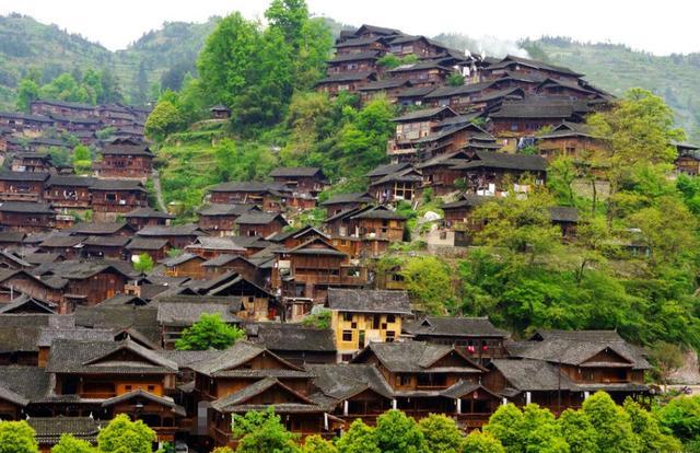 贵州旅游|贵州“最赚钱”景区，年收入高达６４亿，好评率超高！