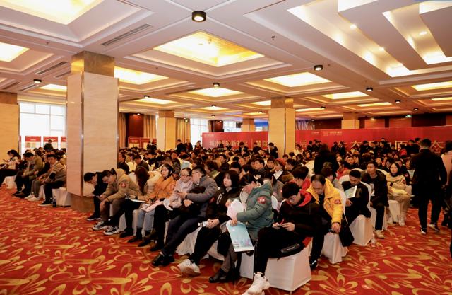 首开当红，势不可挡！纽宾凯·麓院实力燃爆全城