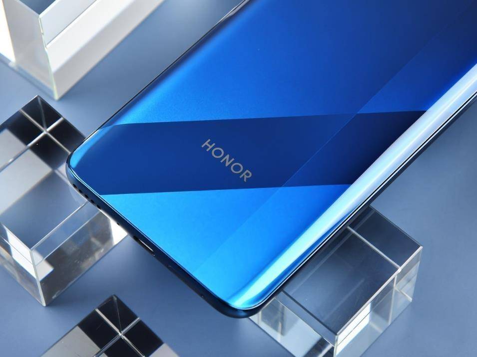 iPhone SE：iPhone SE用户怎想？7英寸+5000mAh，售价感人