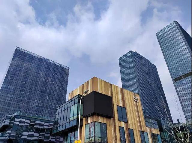 Apple Watch|不吹不黑，这部iQOO U1到底值不值的入手？