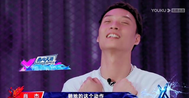 王一|水舞台PK大战，受伤2人退赛1人，4支战队3支战损，观众怒骂没人性