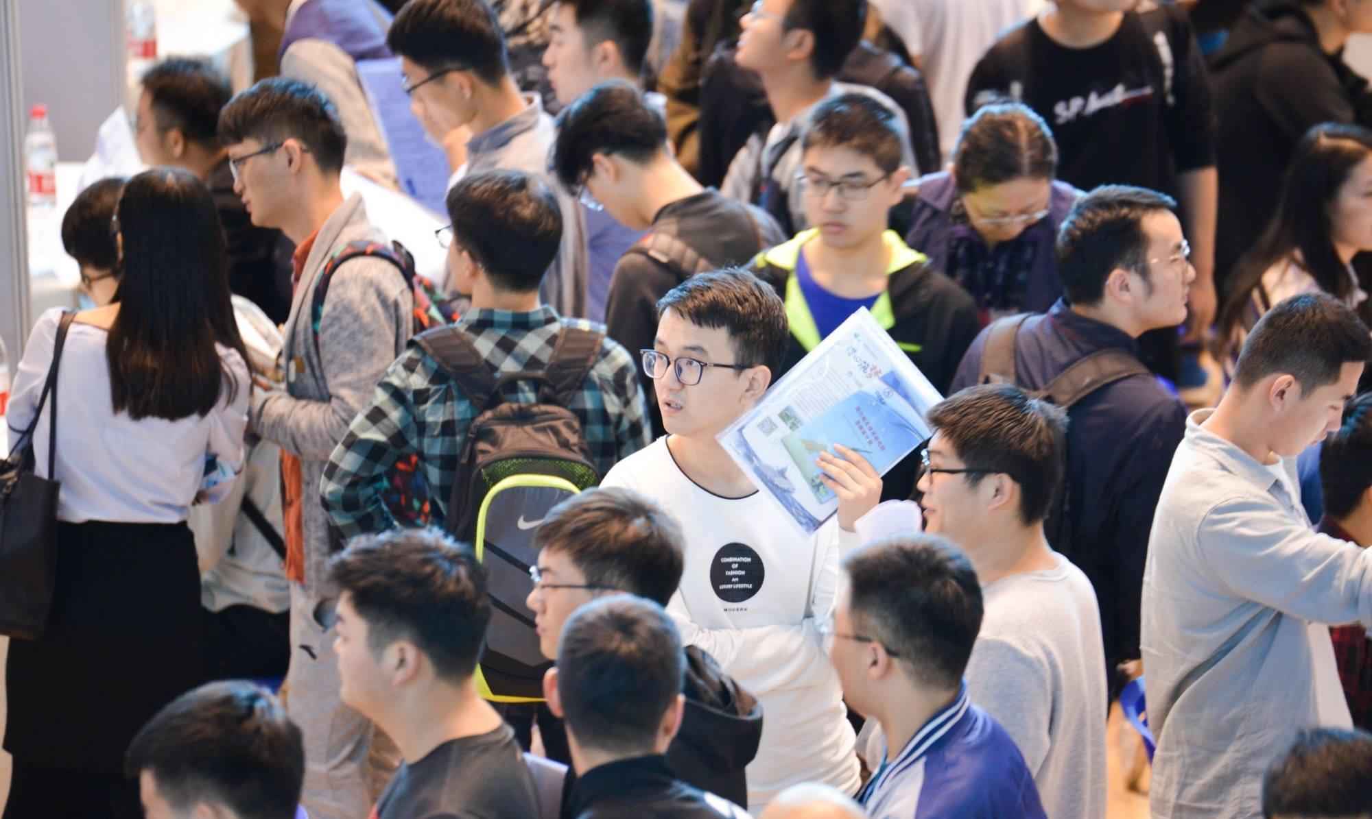 『』大学里“最难就业”的专业,毕业等于失业,学姐:说多了都是泪