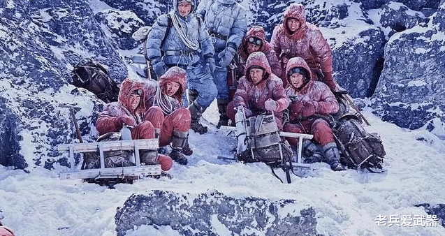 珠峰■登上珠峰后如何“下山”？有人滑下去、飞下去！世界上仅两人做到