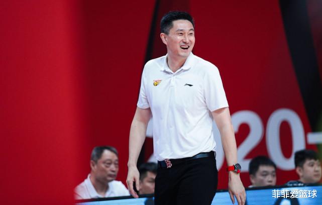 辽宁男篮|CBA一天3消息！辽宁升联盟第一 杜锋3秒被驱逐