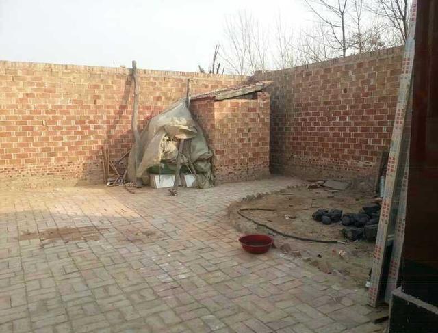 『』晒晒我农村婚房，浴室好尴尬，厕所肯定很多人都没见过！