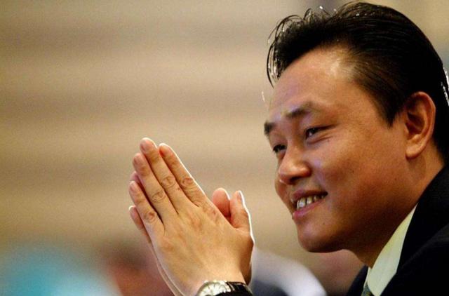 国美电器|亏损26亿的国美或将“翻盘”?黄光裕出狱后动作连连,苏宁易购怕了?