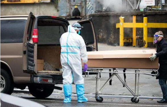 石油▲大批中企纷纷撤离，美国经济泡沫重现江湖，16万亿正在逐渐消失