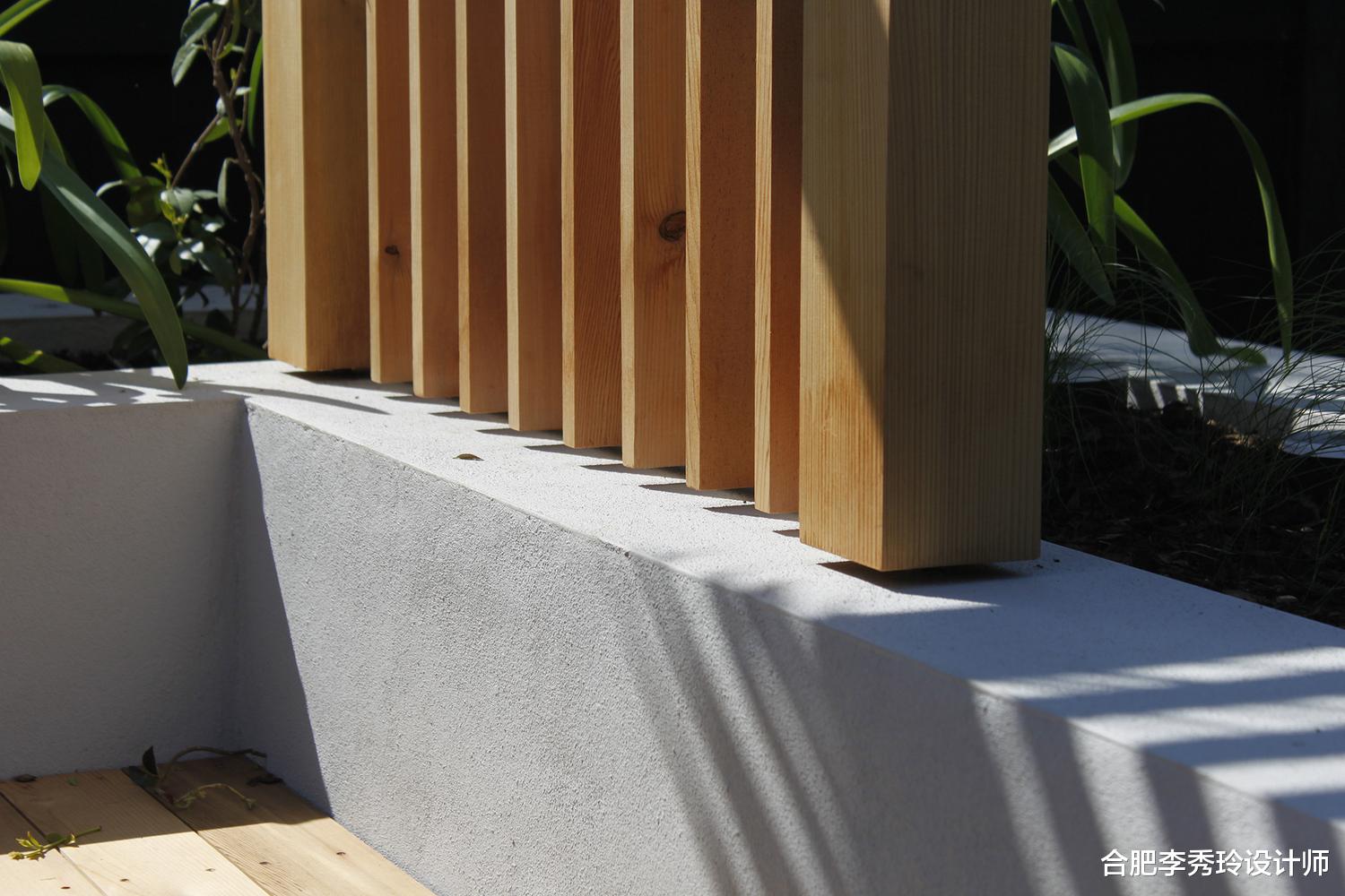 ：人家这院子才算体现了真实价值！花坛、凉棚、餐厅3合1，住着太爽了