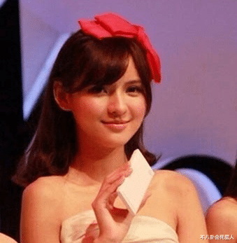 张予曦|抢赵露思风头，两次和成毅组CP，王思聪这位前女友背景不简单