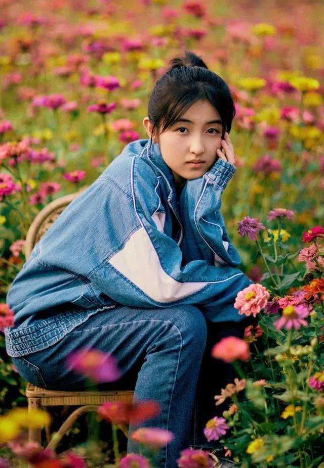 张子枫|张子枫学霸人设翻车,高考不到400分,还问彭昱畅400多分很难考?