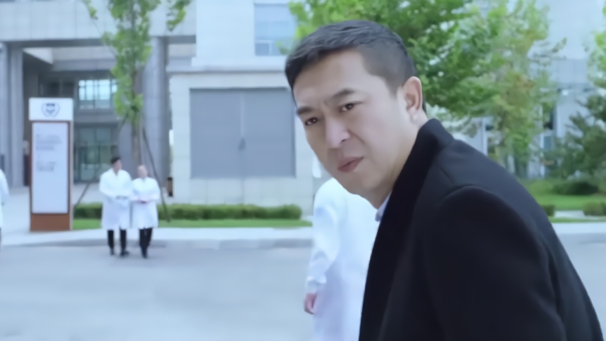 #张嘉译#“男神大叔”张嘉译，以后再难见到了？网友直呼太突然舍不得