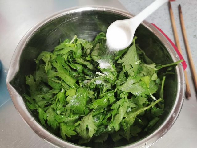 [冬瓜]这蔬菜浑身都是宝，一分钱不花，润肠刮油排宿便，可惜很多人扔掉