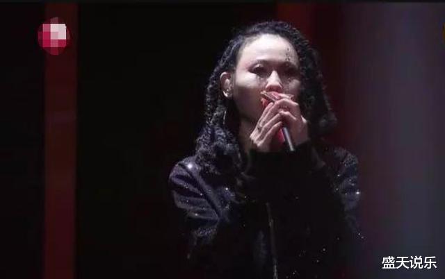 罗琦|1993年深夜, 歌手罗琦被半截啤酒瓶插进左眼, 狂傲性格令她懊悔一生